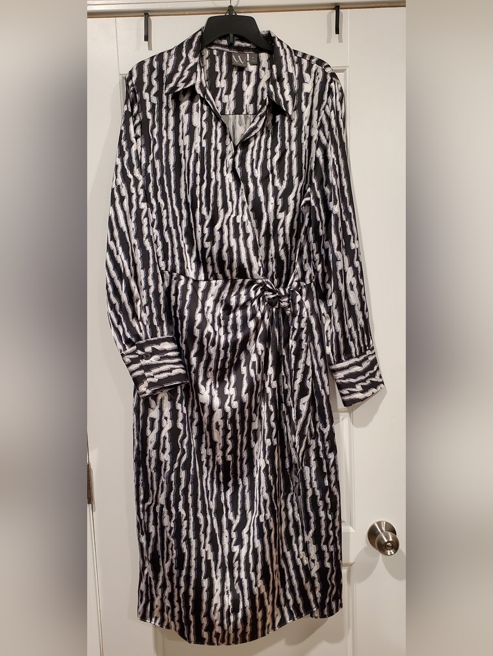 Women WORTHINGTON Black & Gray Patterned Tie-Waist/Wrap Dress XL